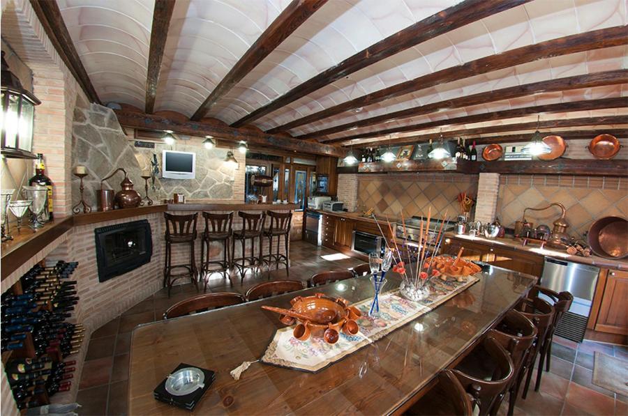 Hostal Rural Los Telares Pastrana Eksteriør billede