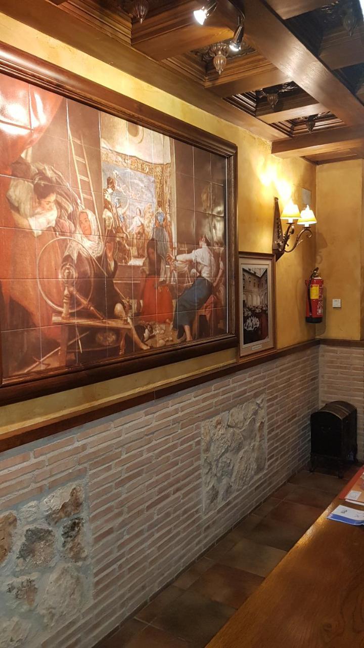 Hostal Rural Los Telares Pastrana Eksteriør billede