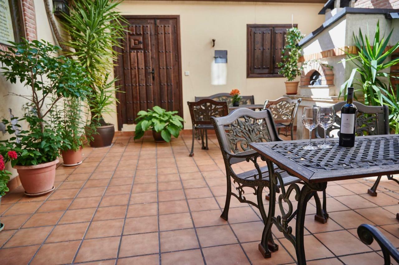 Hostal Rural Los Telares Pastrana Eksteriør billede